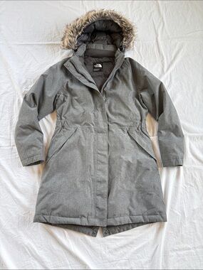 North Face Arctic Down Parka Heather Gray with Faux-Fur Hood Women’s Large Coat